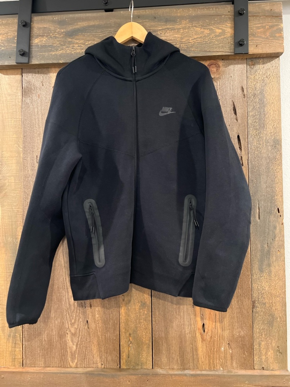 Nike Tech Windrunner Black Jacket Men’s Small